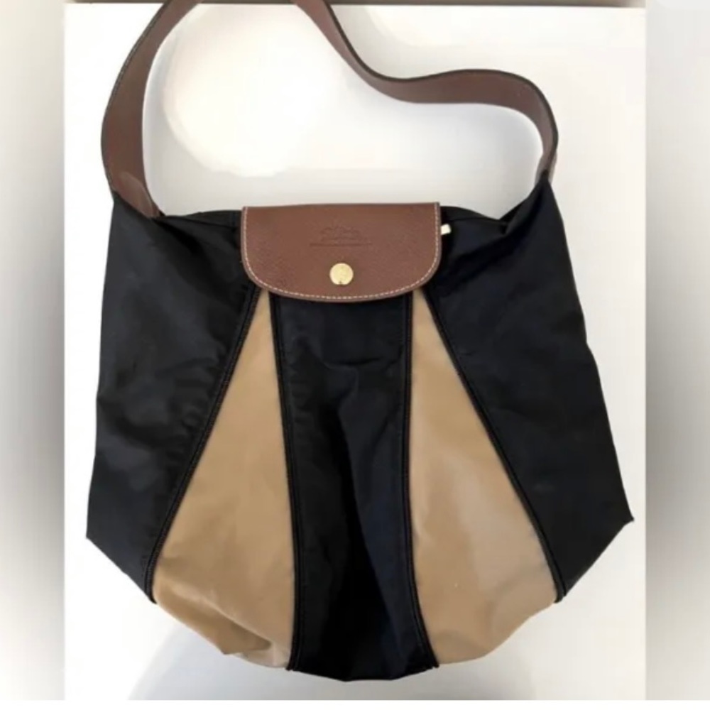 Longchamps Le Pliage expandable shoulder bag